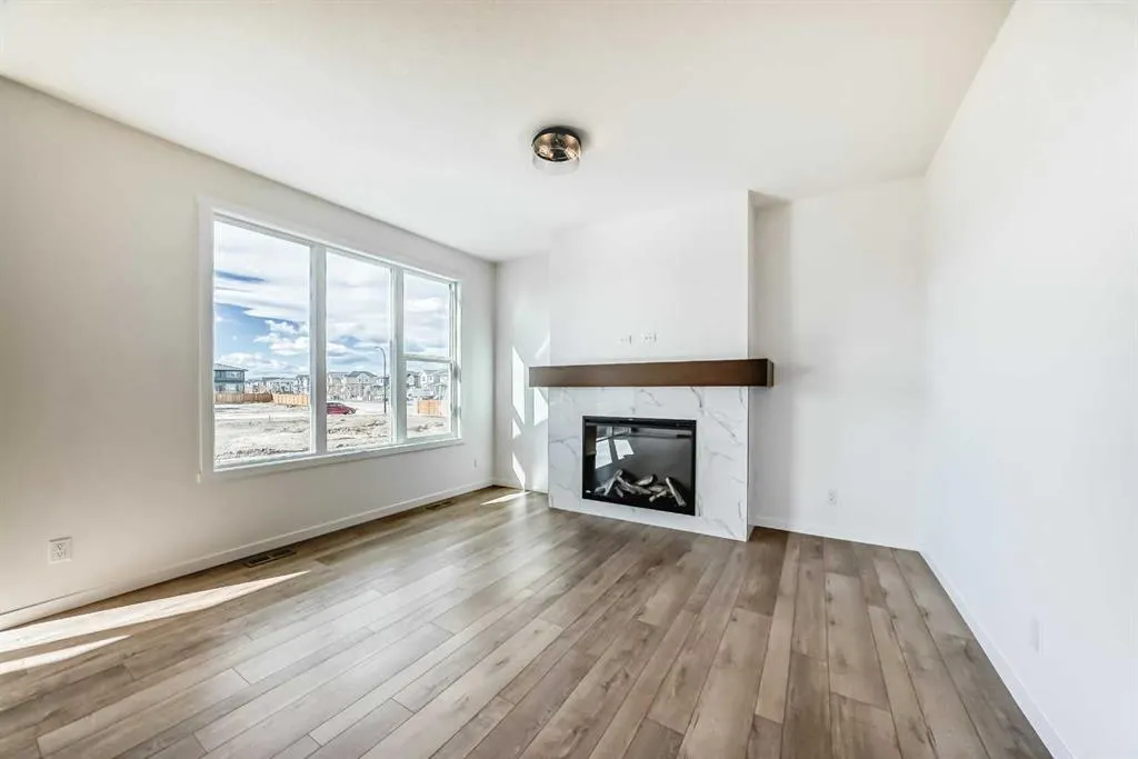 158 Appaloosa Crescent