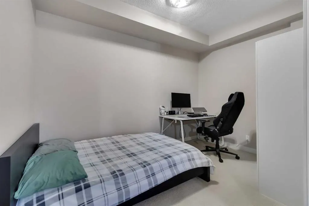 788 12 Avenue SW, #102