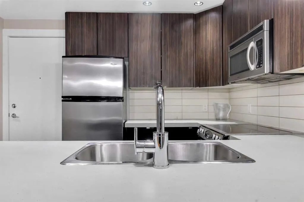 788 12 Avenue SW, #102