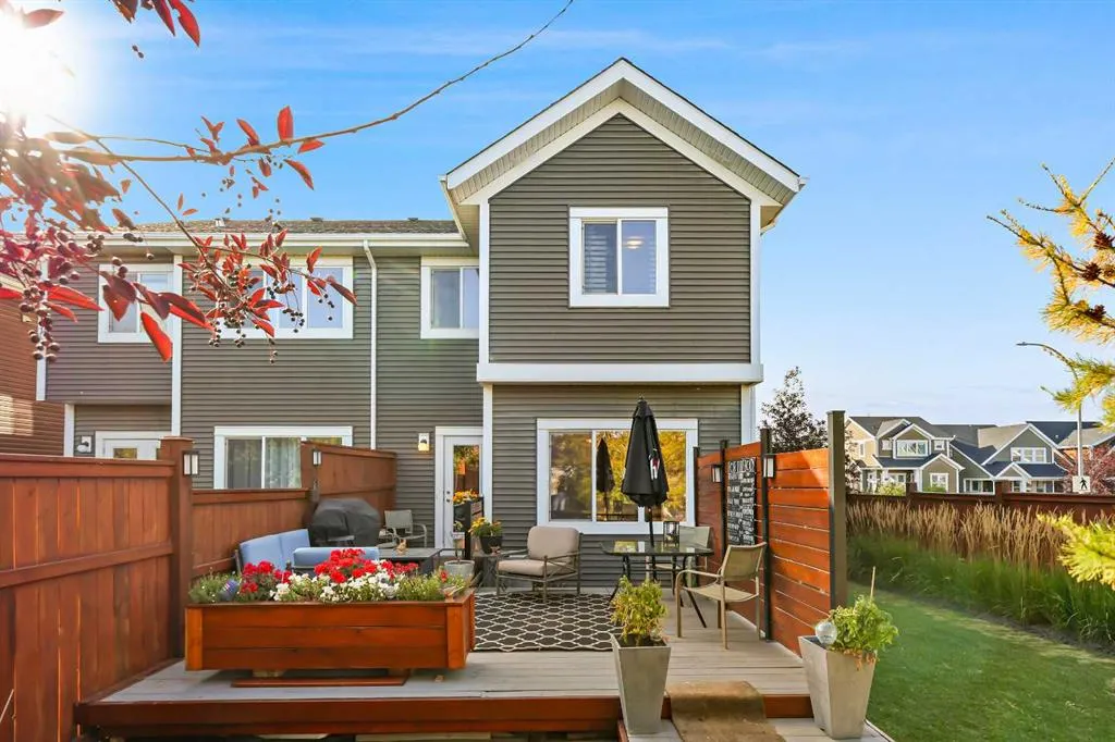 590 River Heights Crescent