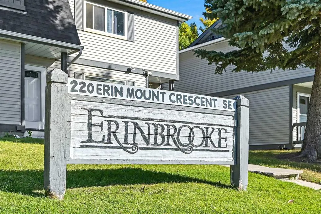 220 Erin Mount Crescent SE, #4