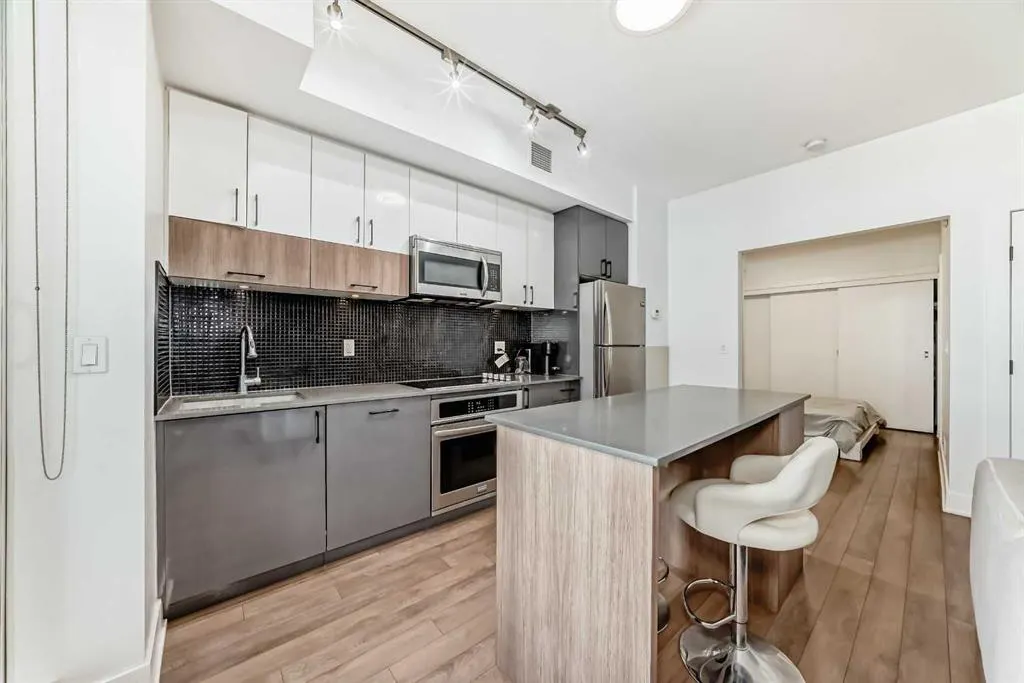 619 Confluence Way SE, #423