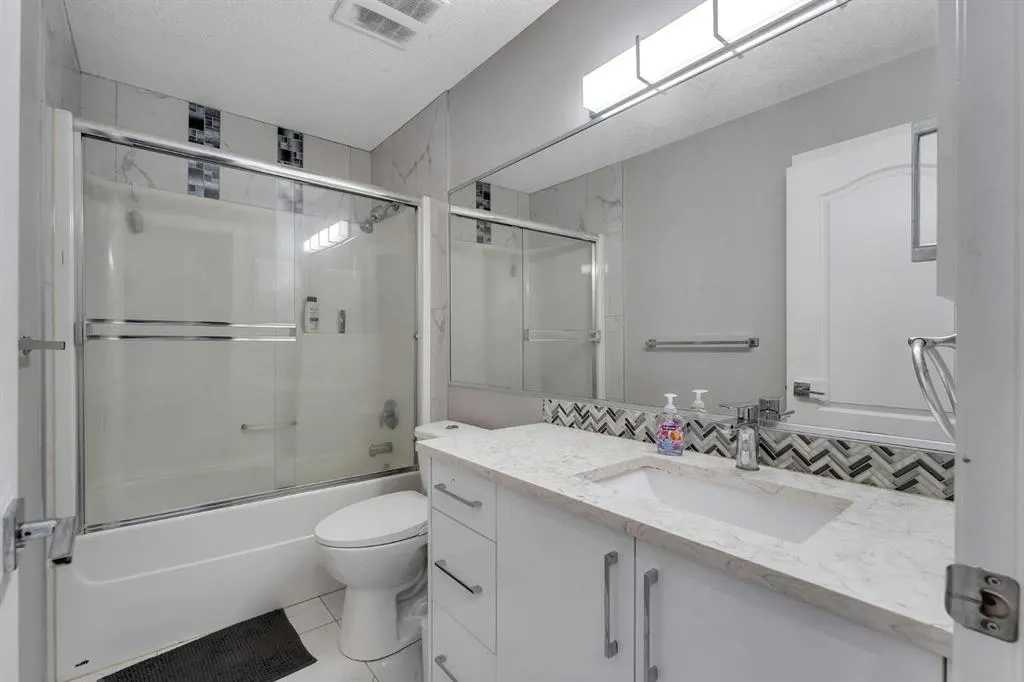 228 Covemeadow Court NE