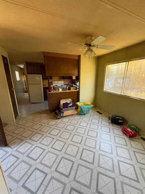 835017B Range Road 232