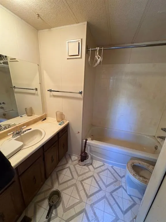 835017B Range Road 232
