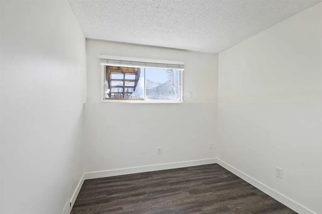 49 Castlebrook Way NE