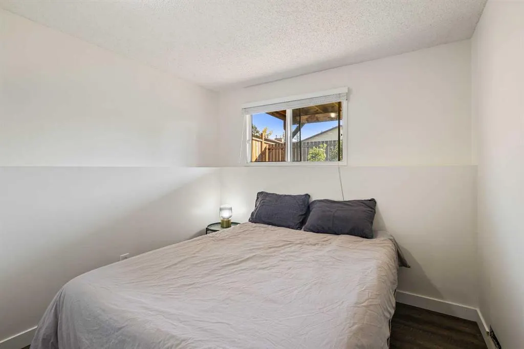 49 Castlebrook Way NE