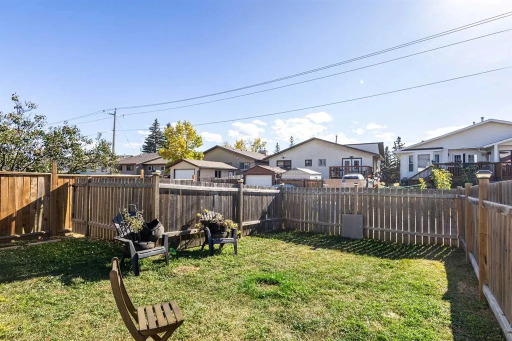 49 Castlebrook Way NE
