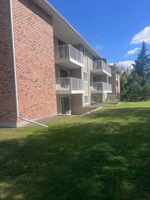 49 Bennett Street, #301