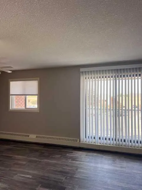49 Bennett Street, #301
