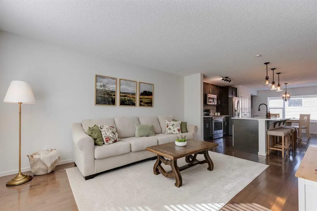 44 Evansborough Common NW