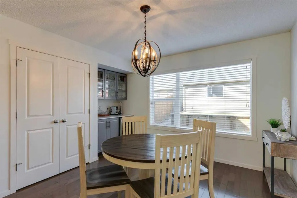 44 Evansborough Common NW