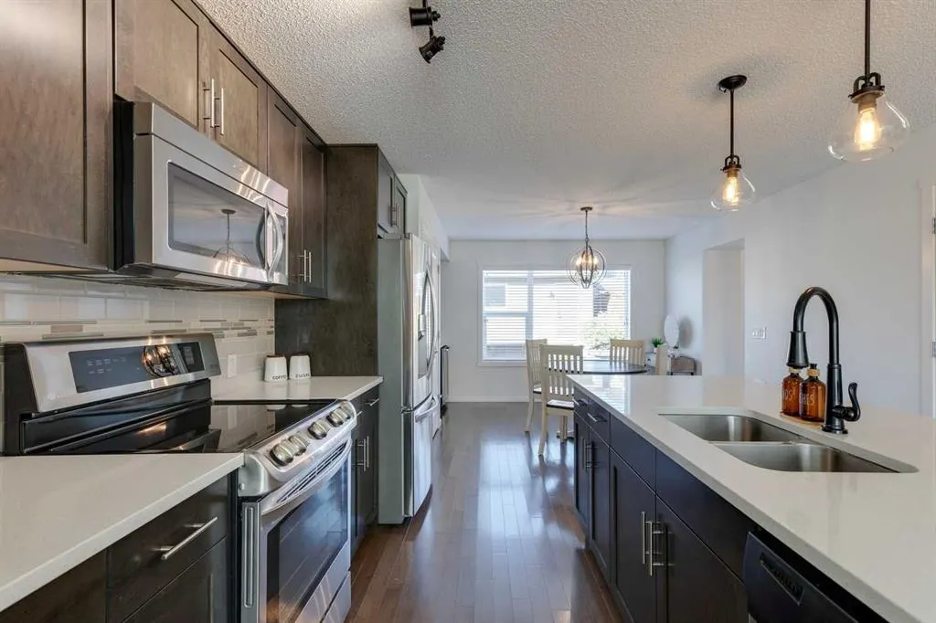 44 Evansborough Common NW