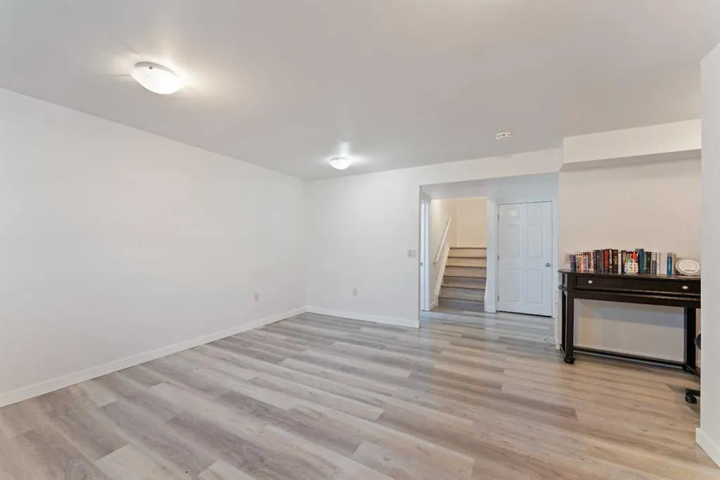 152 Covehaven Terrace NE