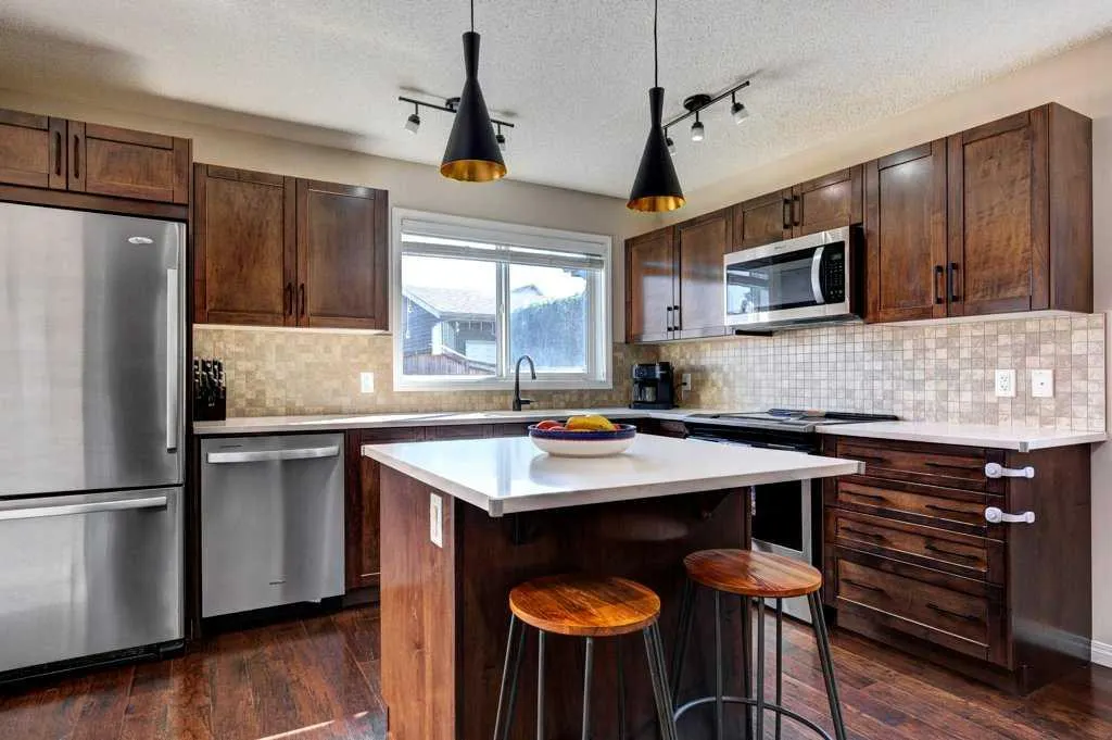 71 Autumn View SE