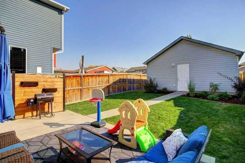 71 Autumn View SE