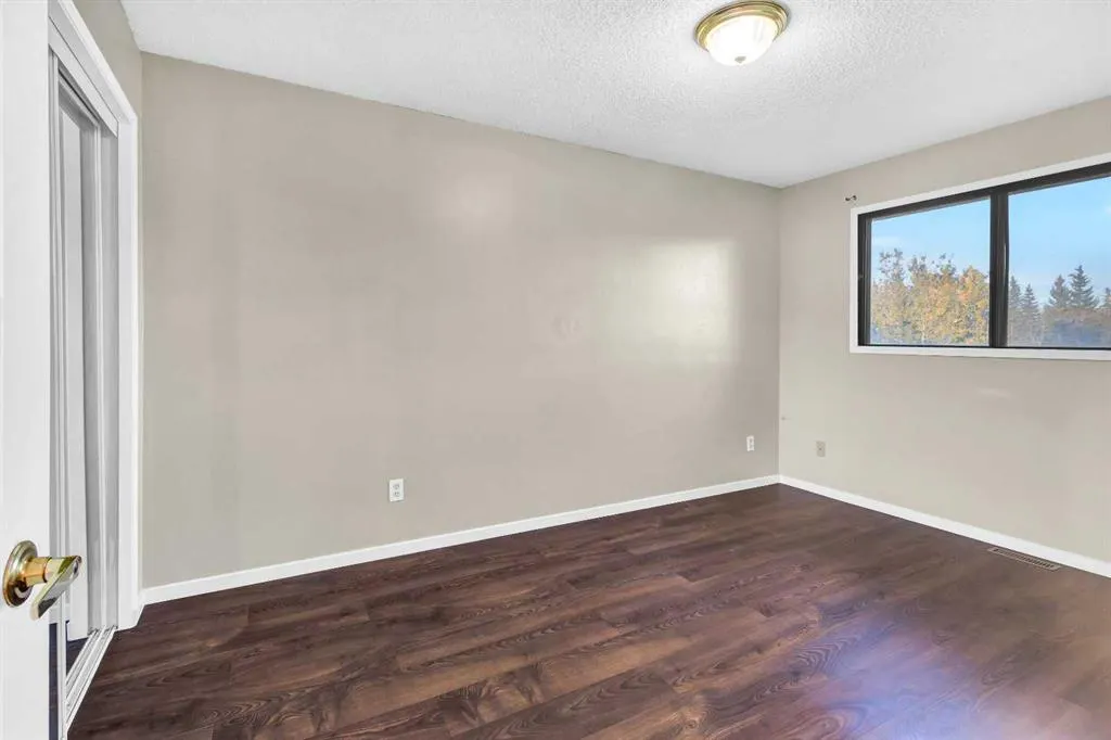 116 Shawmeadows Crescent SW