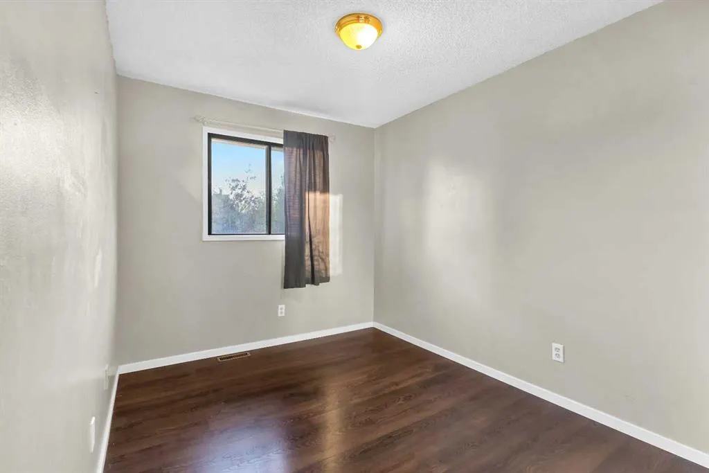 116 Shawmeadows Crescent SW
