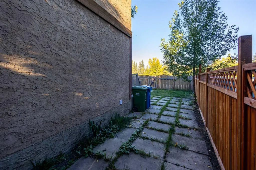 116 Shawmeadows Crescent SW