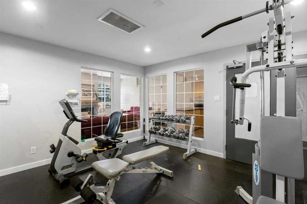 30 Richard Court SW, #134