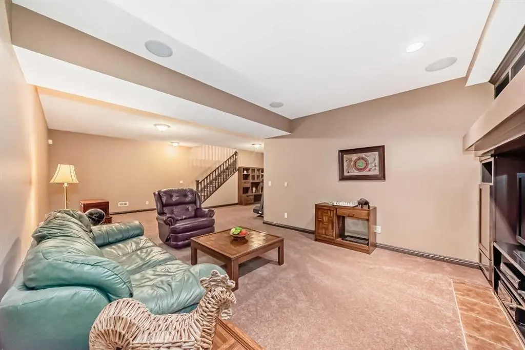 258 Chaparral Valley Terrace SE