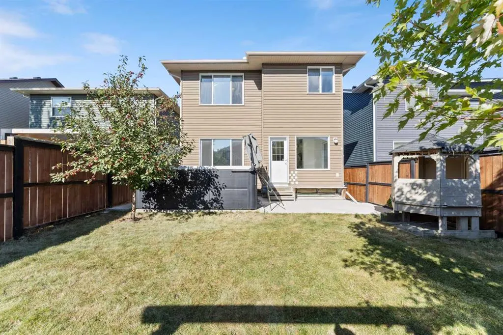 363 Evanspark Gardens NW