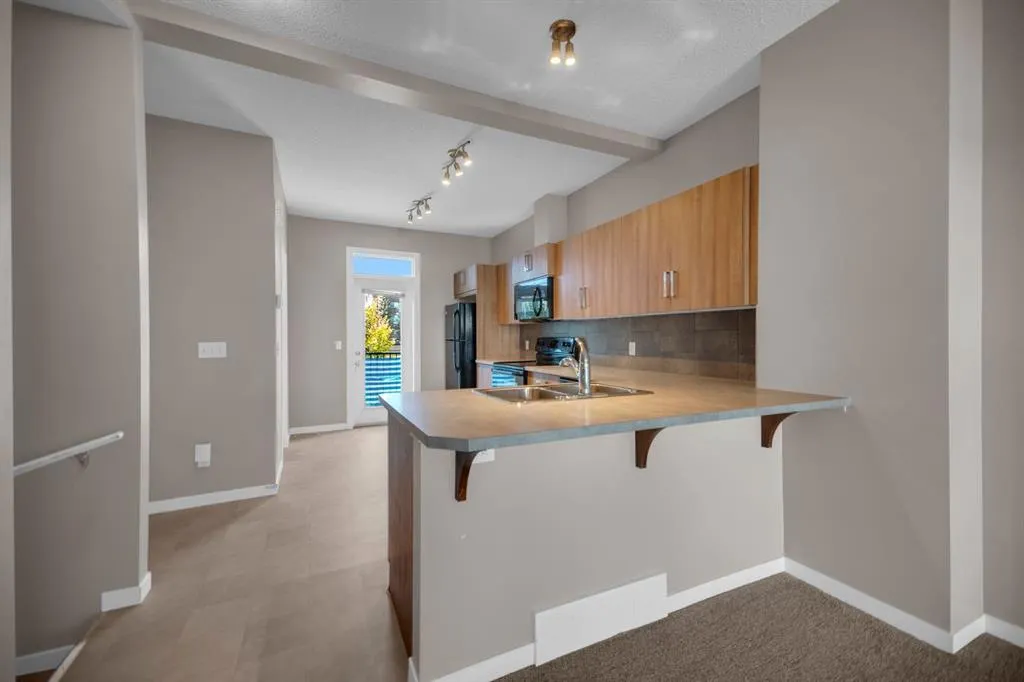 136 New Brighton Point SE