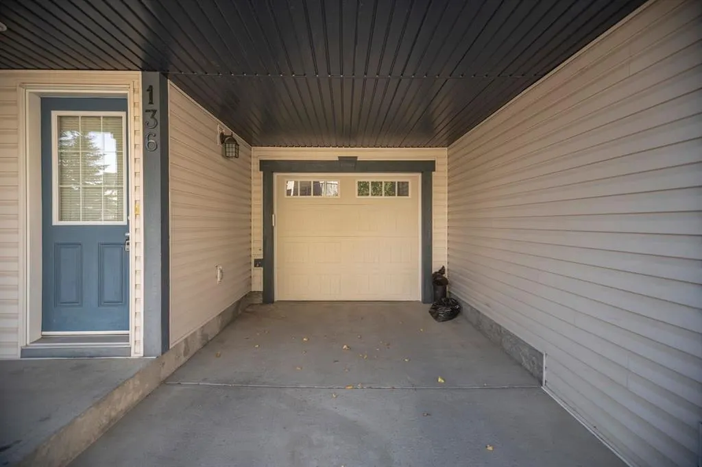 136 New Brighton Point SE