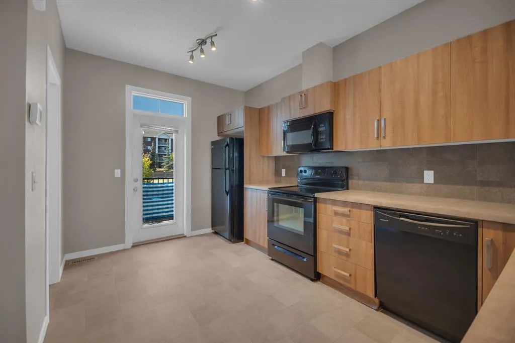 136 New Brighton Point SE