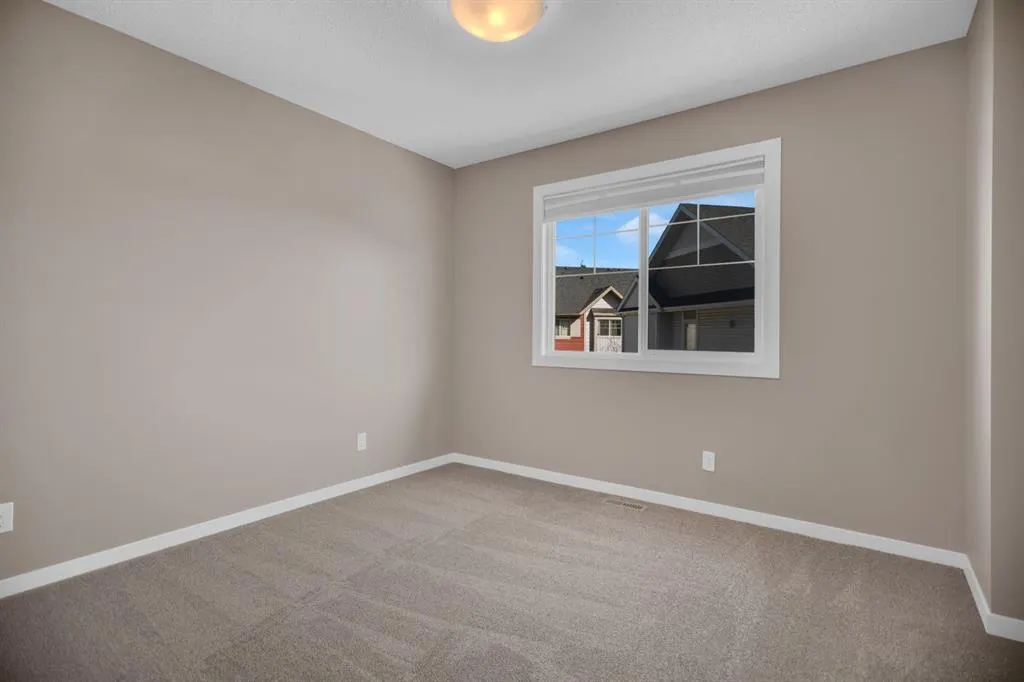 136 New Brighton Point SE