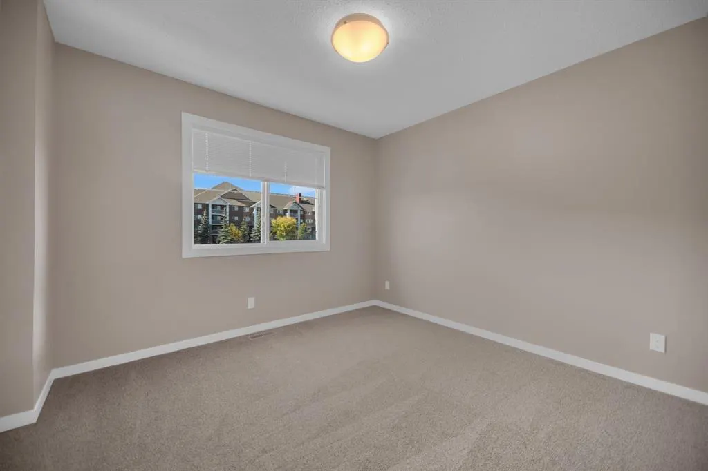 136 New Brighton Point SE