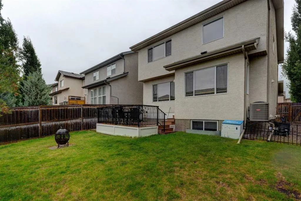 587 Everbrook Way SW