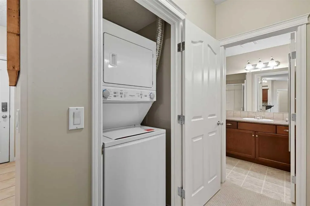 30 Sierra Morena Landing SW, #240