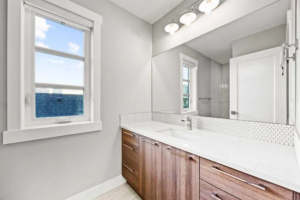 705 Mcdougall Road NE, #1