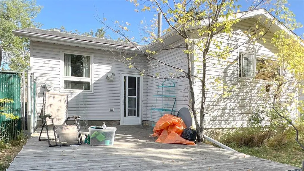 32 Deerfield Drive SE