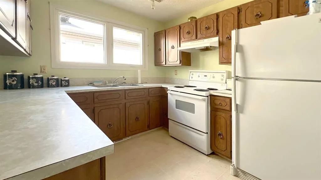 32 Deerfield Drive SE
