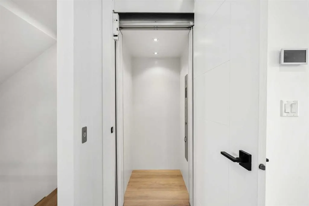 16 Greenwich Heath NW