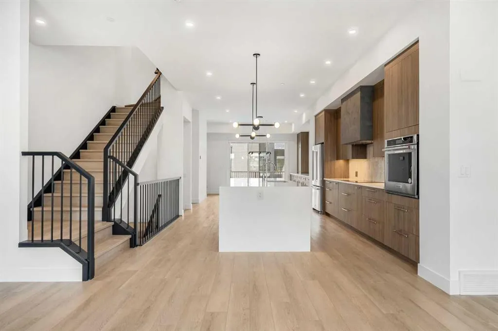 16 Greenwich Heath NW