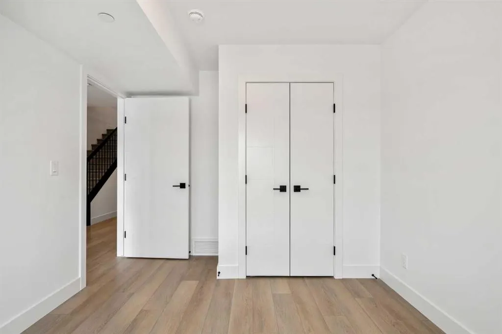 16 Greenwich Heath NW
