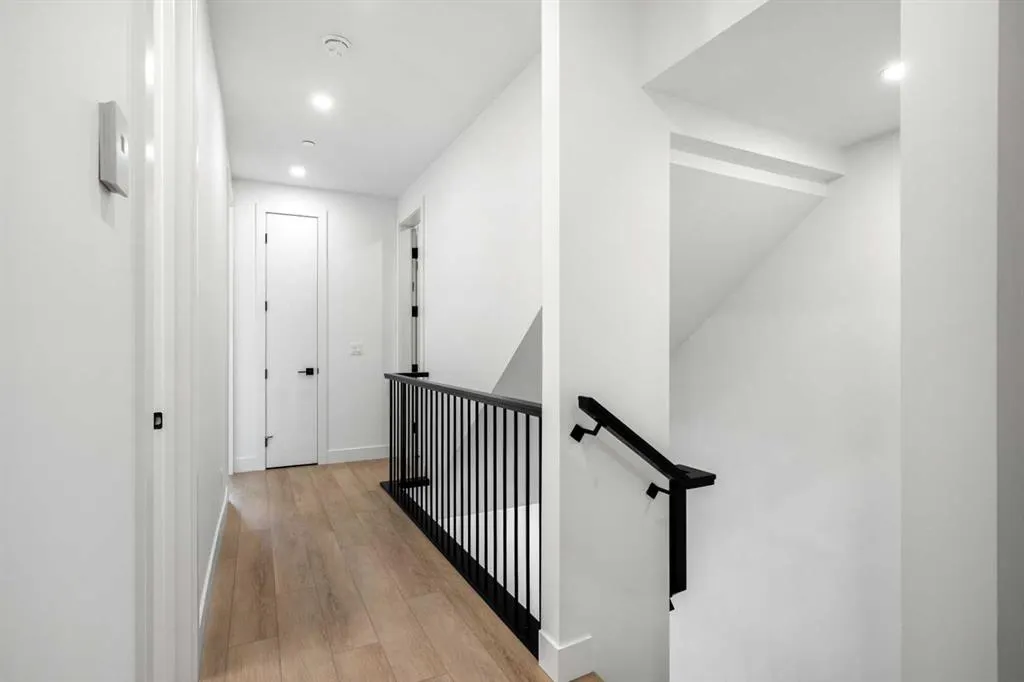 16 Greenwich Heath NW