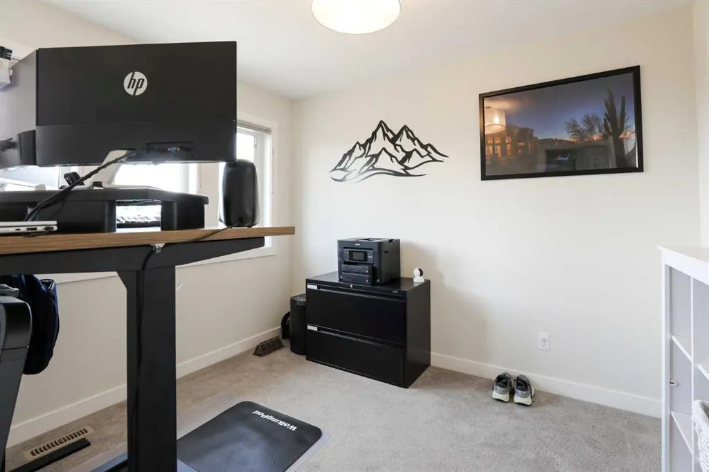 100 Riverhurst Cove W