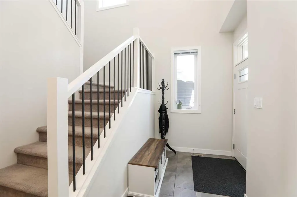 100 Riverhurst Cove W