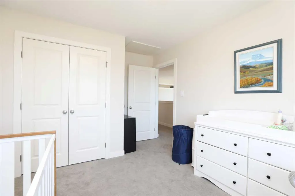 100 Riverhurst Cove W