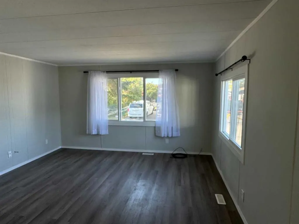 206 Polar Avenue