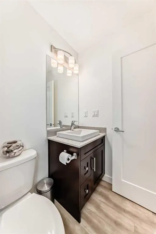 10 Walgrove SE, #109