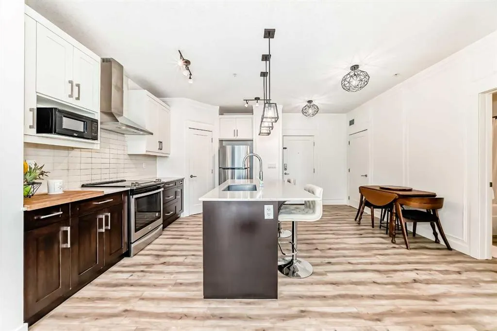 10 Walgrove SE, #109