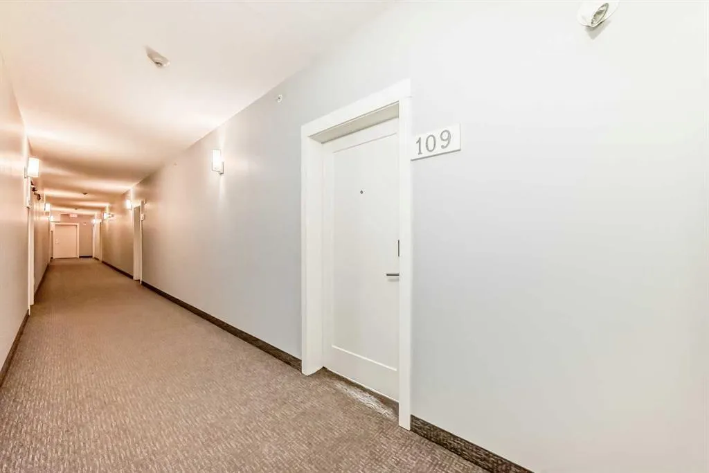 10 Walgrove SE, #109