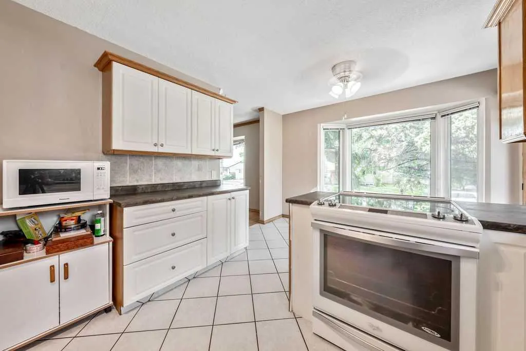 354 Maitland Hill NE