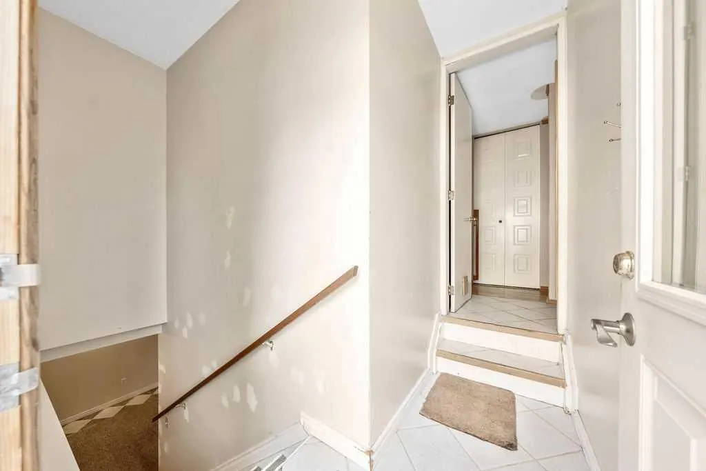 354 Maitland Hill NE