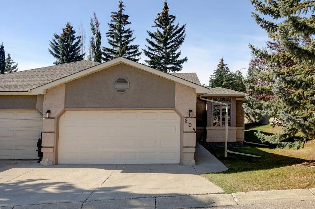 204 Silver Creek Mews NW